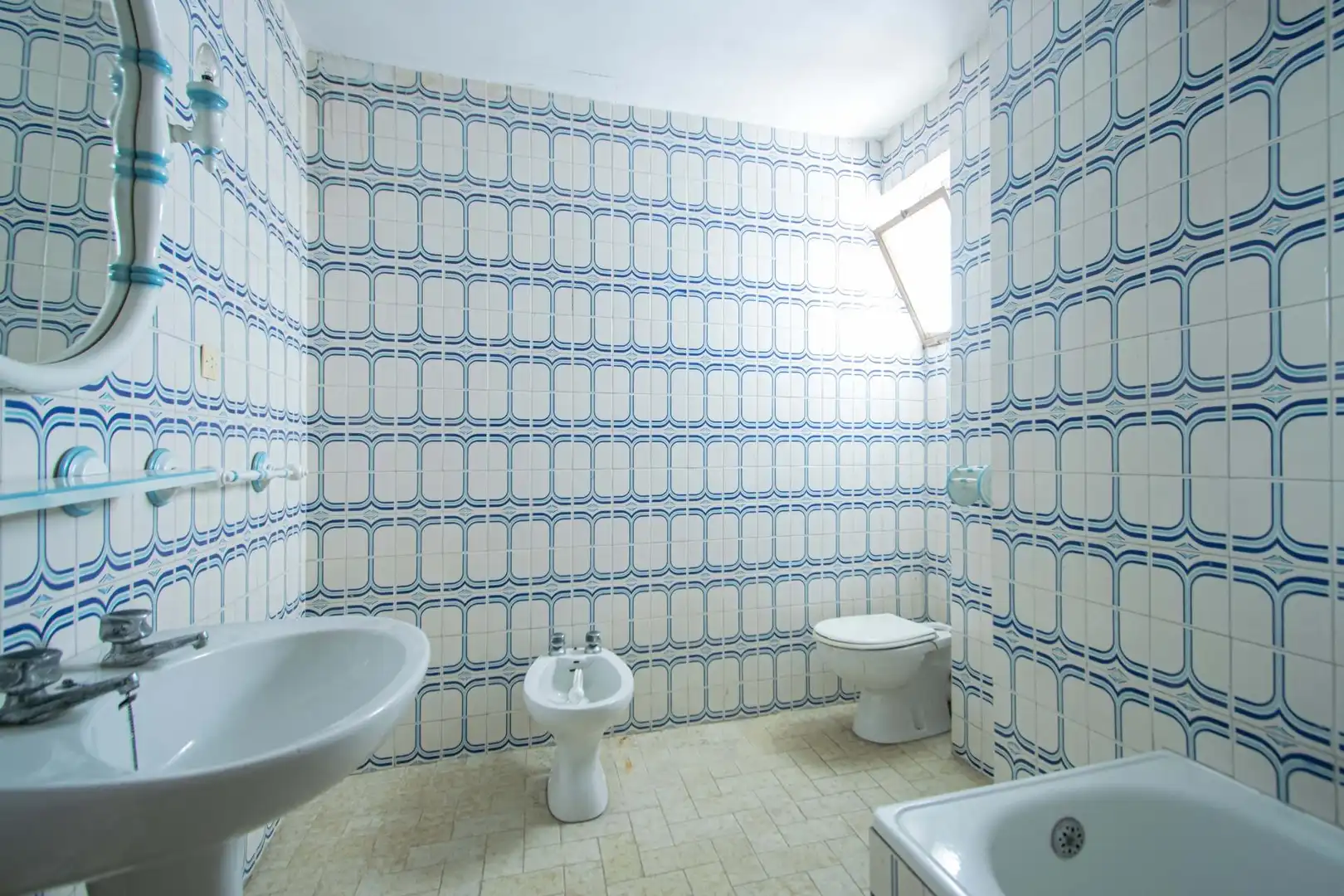 Baño de Casa adosada en venta en Sevilla con Aire acondicionado y Balcón