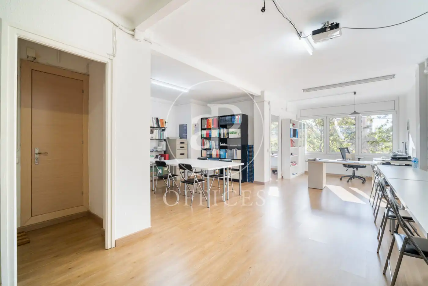 Büro zum Verkauf in Barcelona mit Klimaanlage