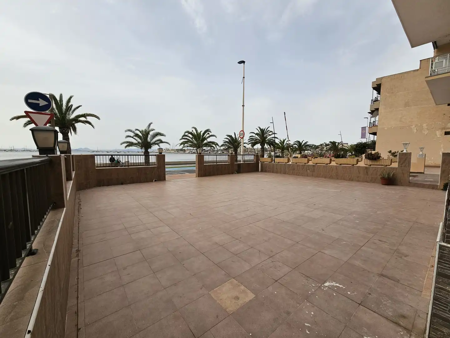 Business premises for sale in Calle Campoamor, imagen 20