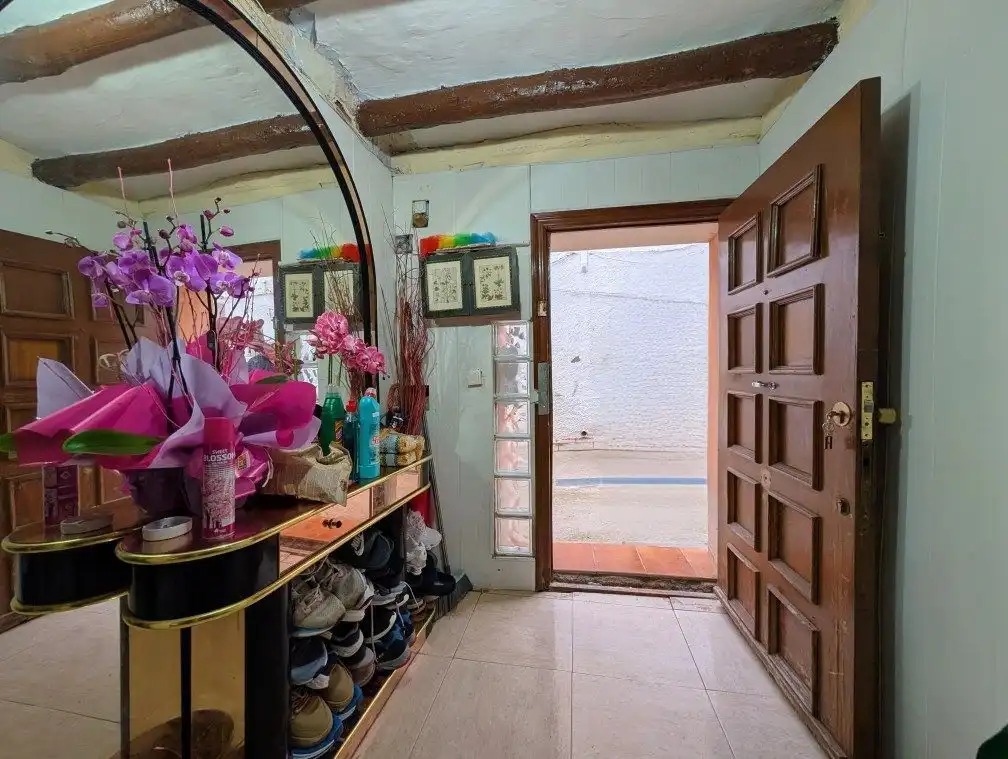 Country homes for sale in Aguarón