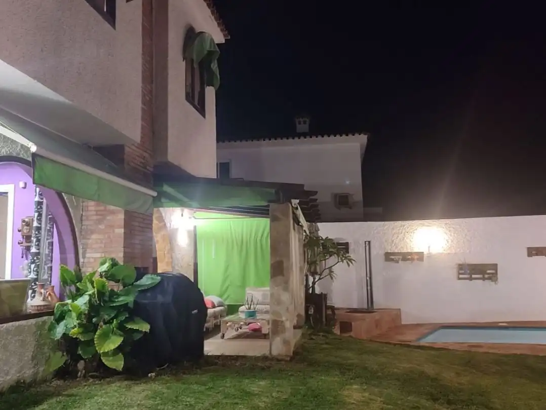 Xalet amb jardí en venda a Calle Nogal 17, imagen 3