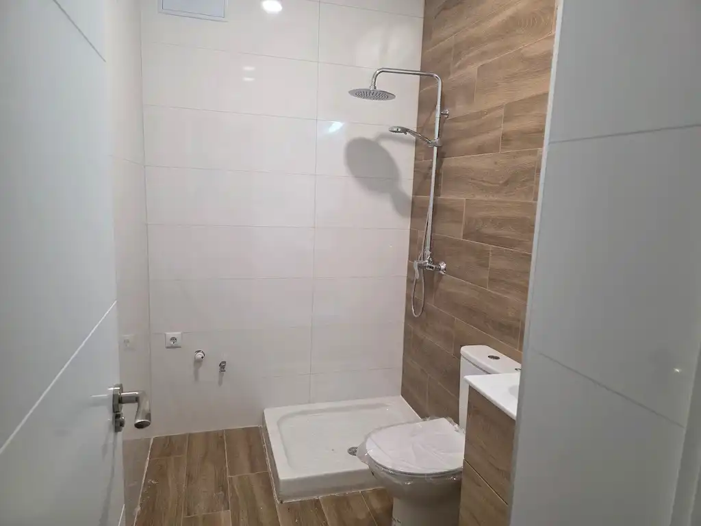 Bathroom of Flat for sale in Torrejón de Ardoz  with Air Conditioner, Heating and Oven