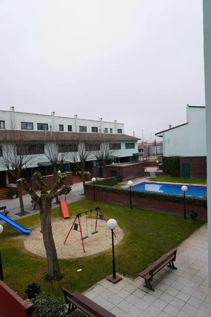 Swimming pool of Flat for sale in Valladolid  with Heating, Parquet flooring and Storage room