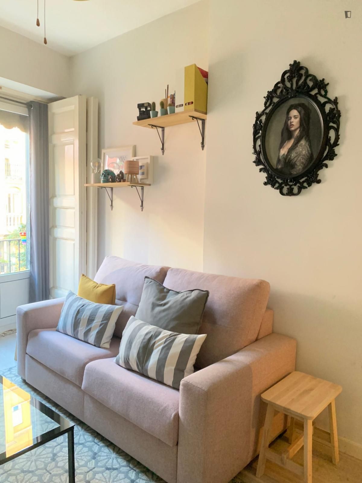 Apartamento de alquiler en Universidad - Malasaña