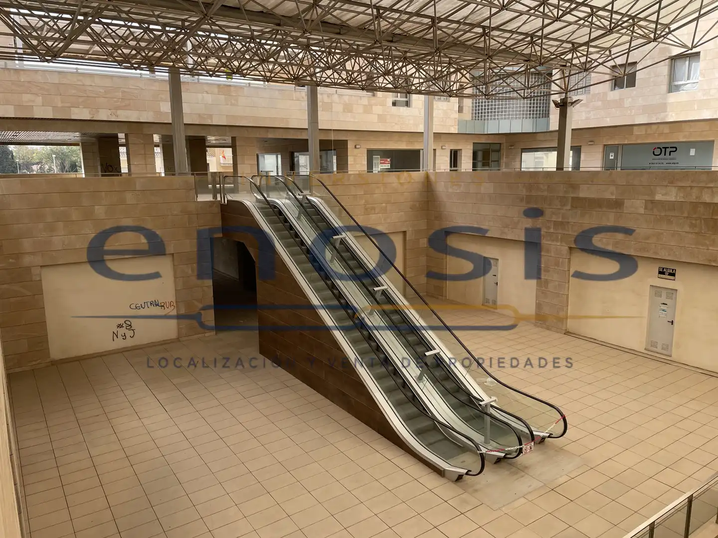 Local comercial de lloguer a calle saavedra fajardo, imagen 11