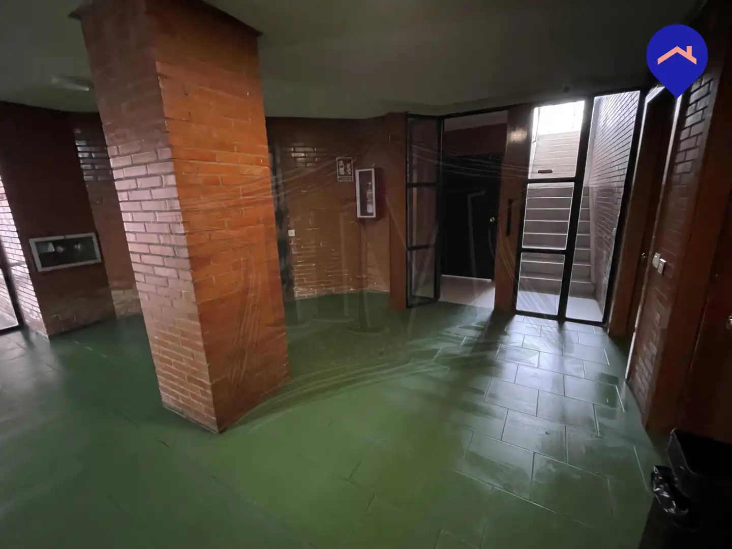 Piso en venta en Madrid con Calefacción, Terraza y Balcón