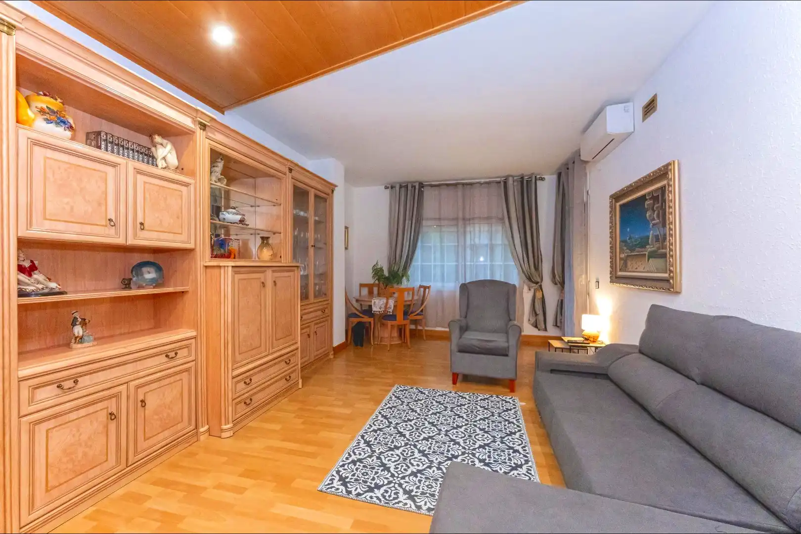 Living room of Flat for sale in Gavà  with Air Conditioner, Heating and Parquet flooring
