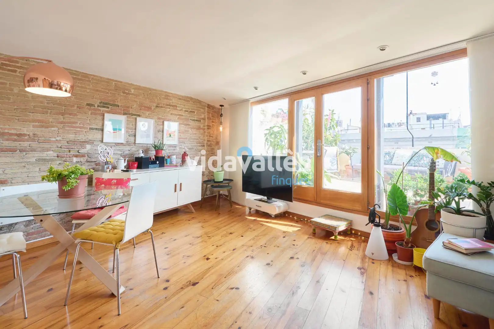 Vista exterior de Ático en venta en Barcelona con Aire acondicionado, Calefacción y Parquet