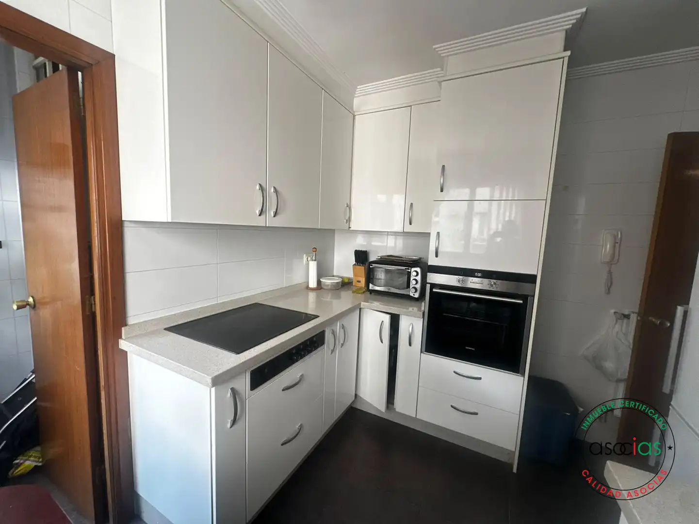 Küche von Wohnung zum Verkauf in Langreo mit Heizung, Abstellraum und Balkon