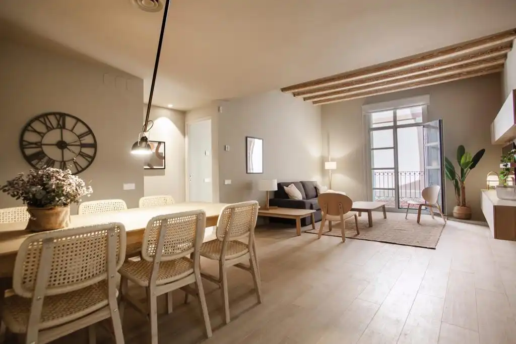 Piso con terraza en venta en Ciutat Vella