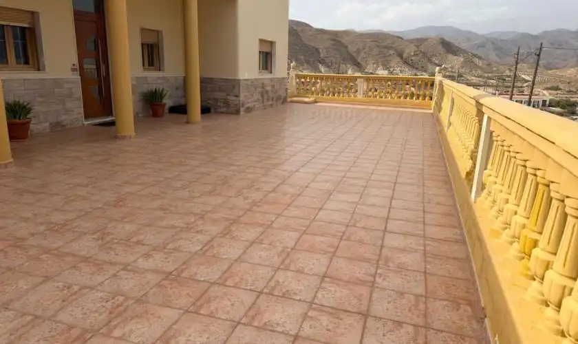 Terrasse von Haus oder Chalet zum Verkauf in Carboneras mit Klimaanlage, Heizung und Privatgarten