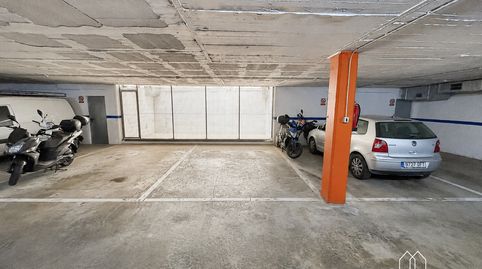 Parking para coche grande, immagine 2