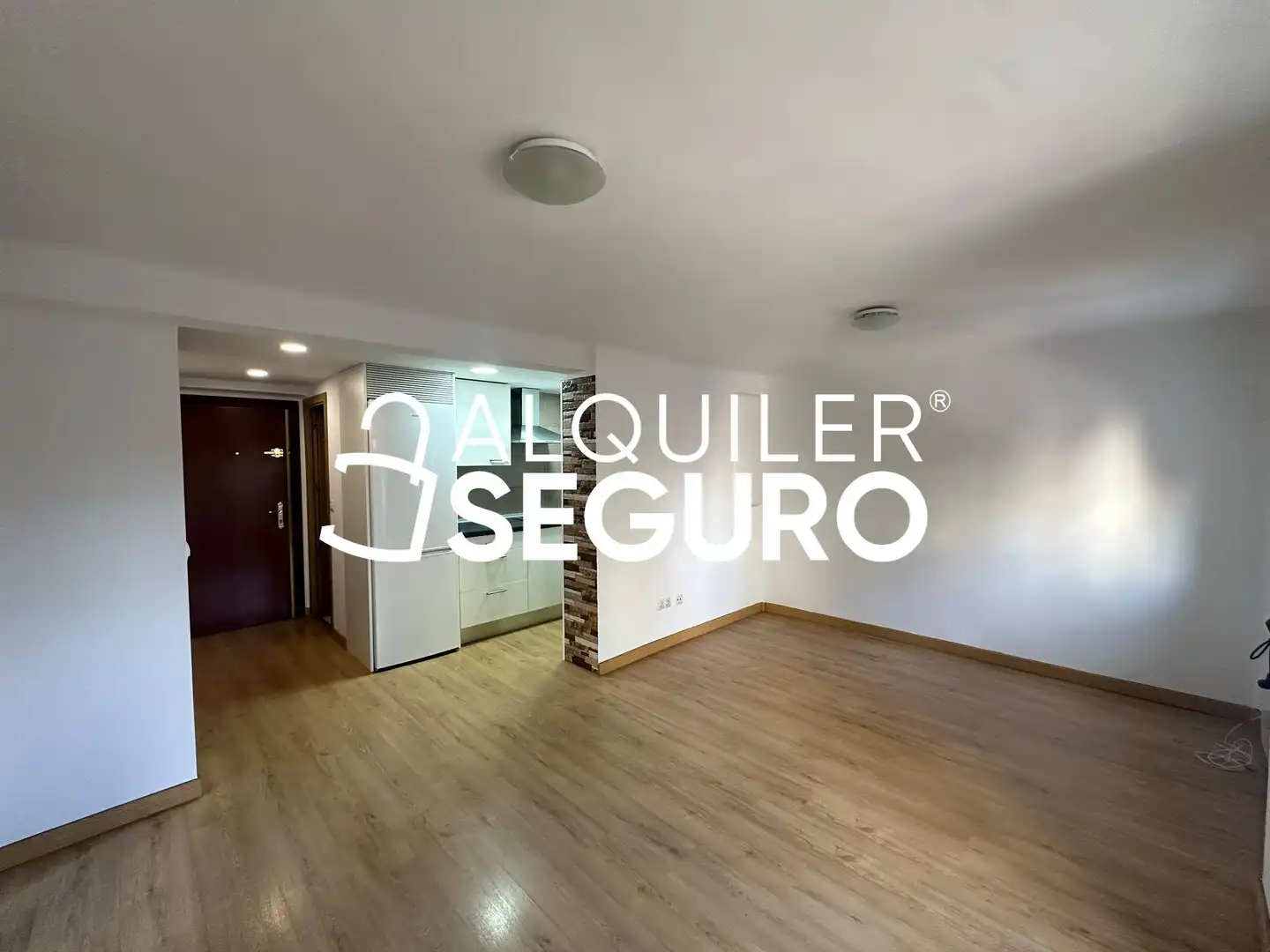 Wohnung zur Miete in Hermanos García Noblejas, Simancas