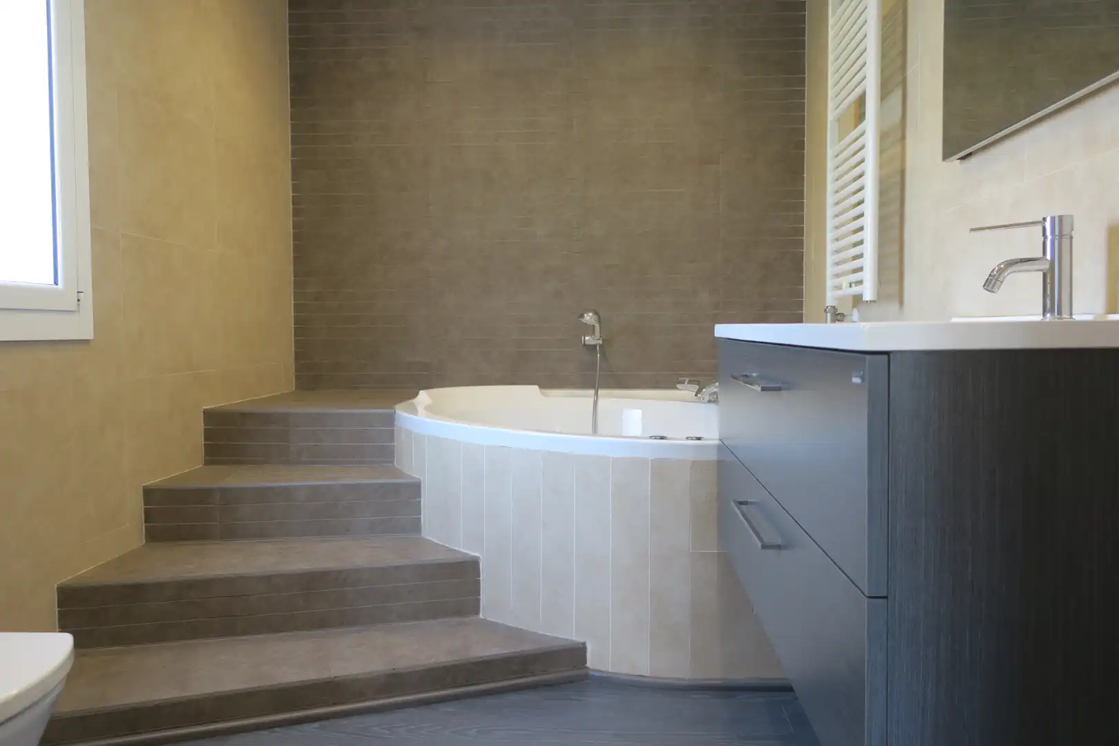 Baño de Ático en venta en Santa Coloma de Gramenet con Aire acondicionado, Calefacción y Terraza