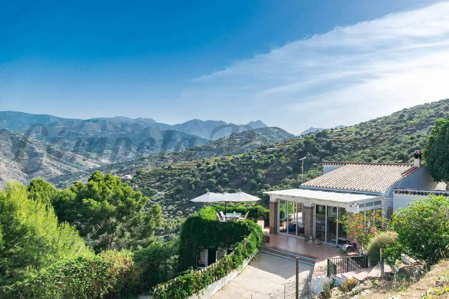 Casa con piscina in vendita a Torrox Pueblo