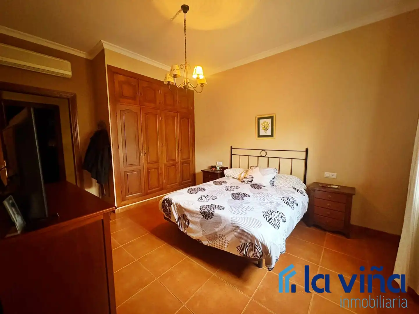 Habitación de Casa o chalet en venta en Los Corrales con Aire acondicionado y Amueblado