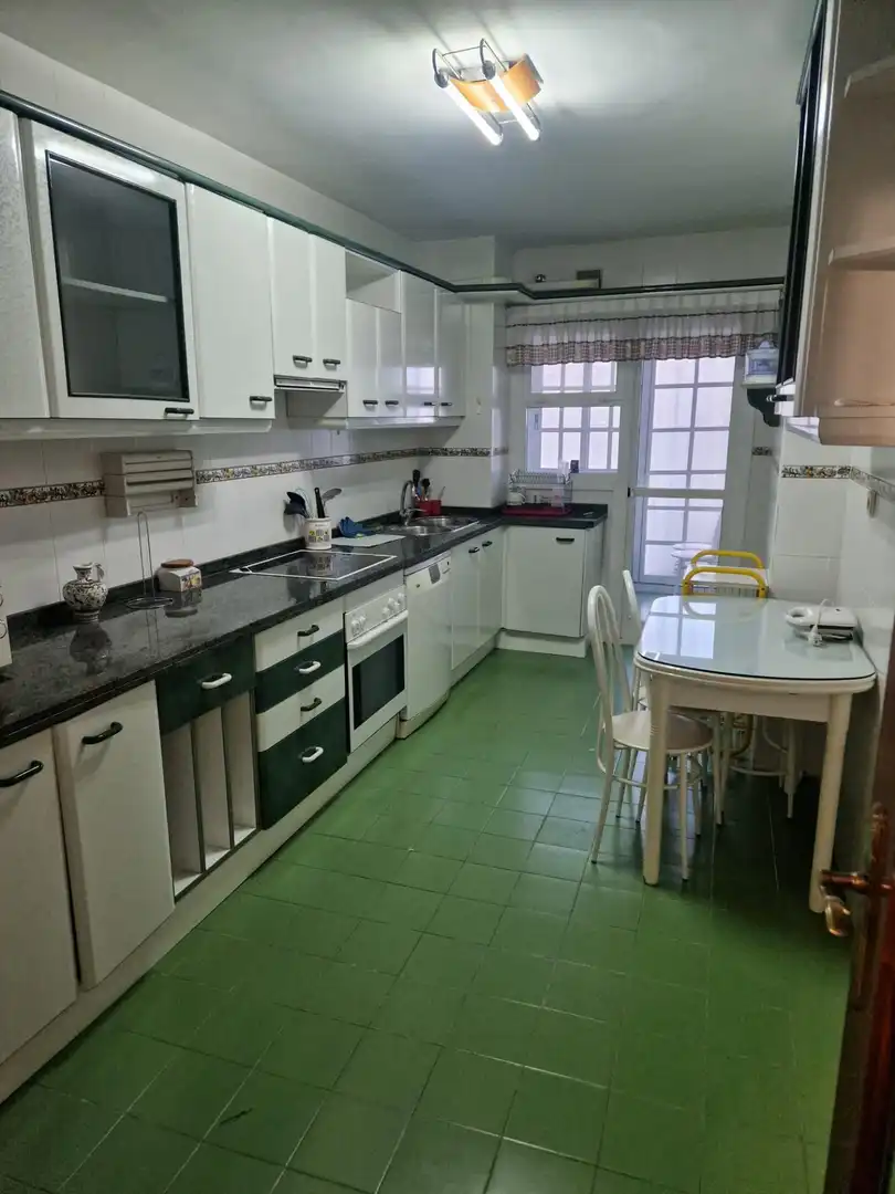 Kitchen of Flat for sale in Málaga  with Private garden, Terrace and Storage room