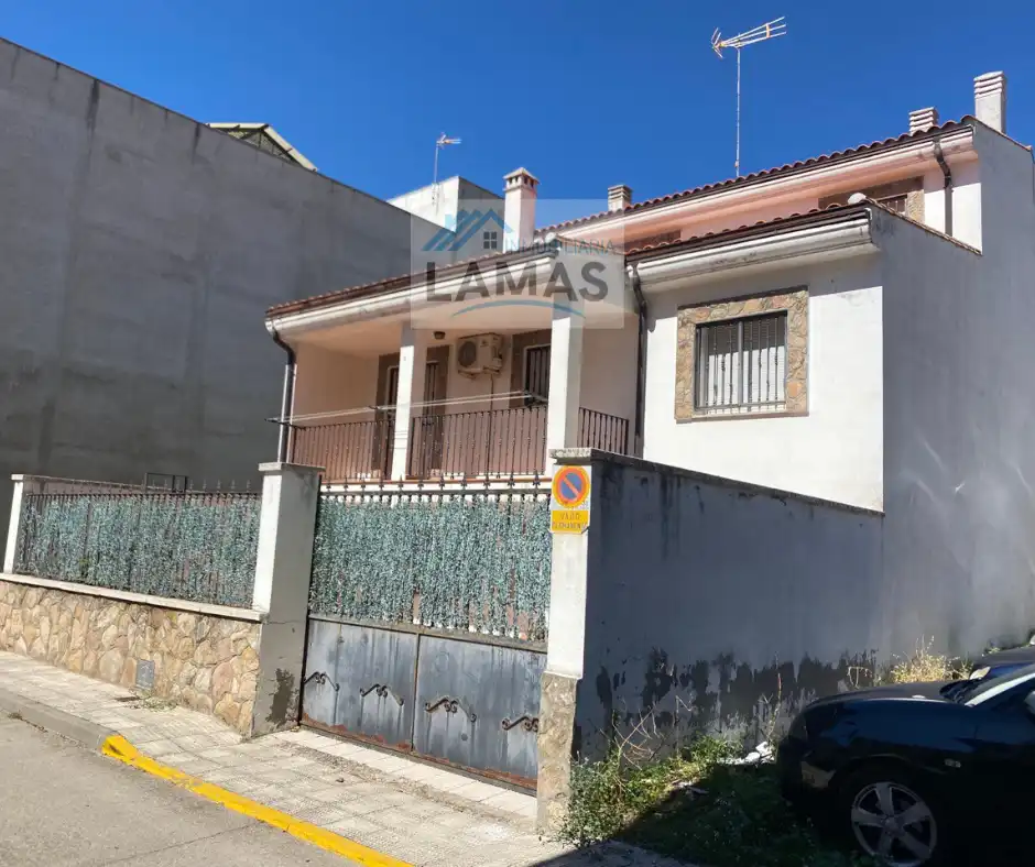 Vista exterior de Casa o chalet en venta en Talayuela con Aire acondicionado, Calefacción y Terraza