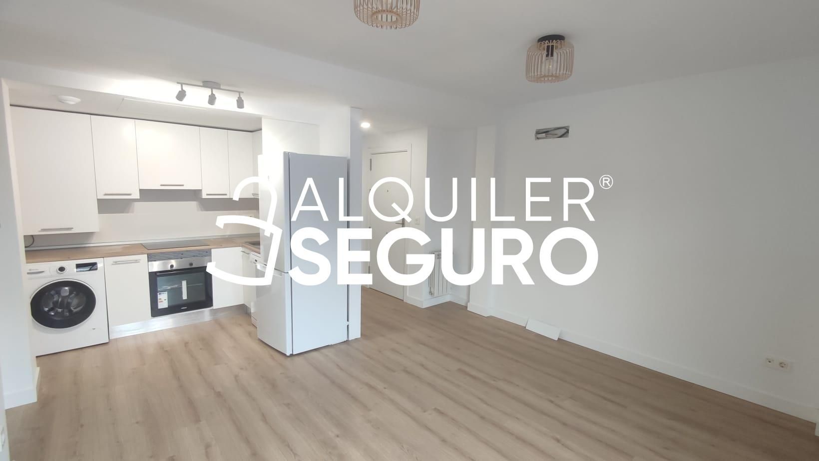 Exterior view of Flat to rent in  Madrid Capital  with Heating, Terrace and Storage room