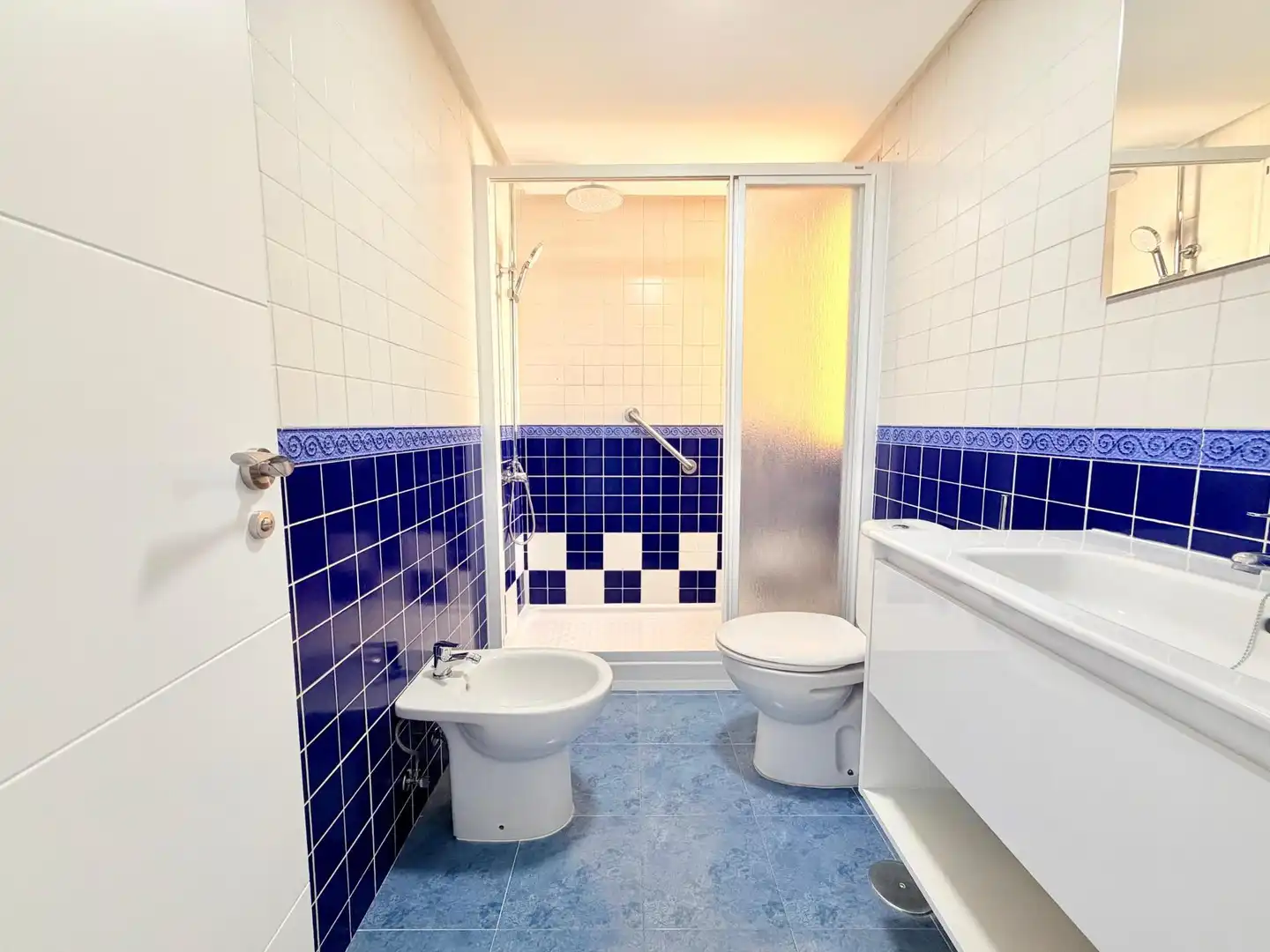 Bathroom of Flat for share in Málaga  with Terrace and Furnished