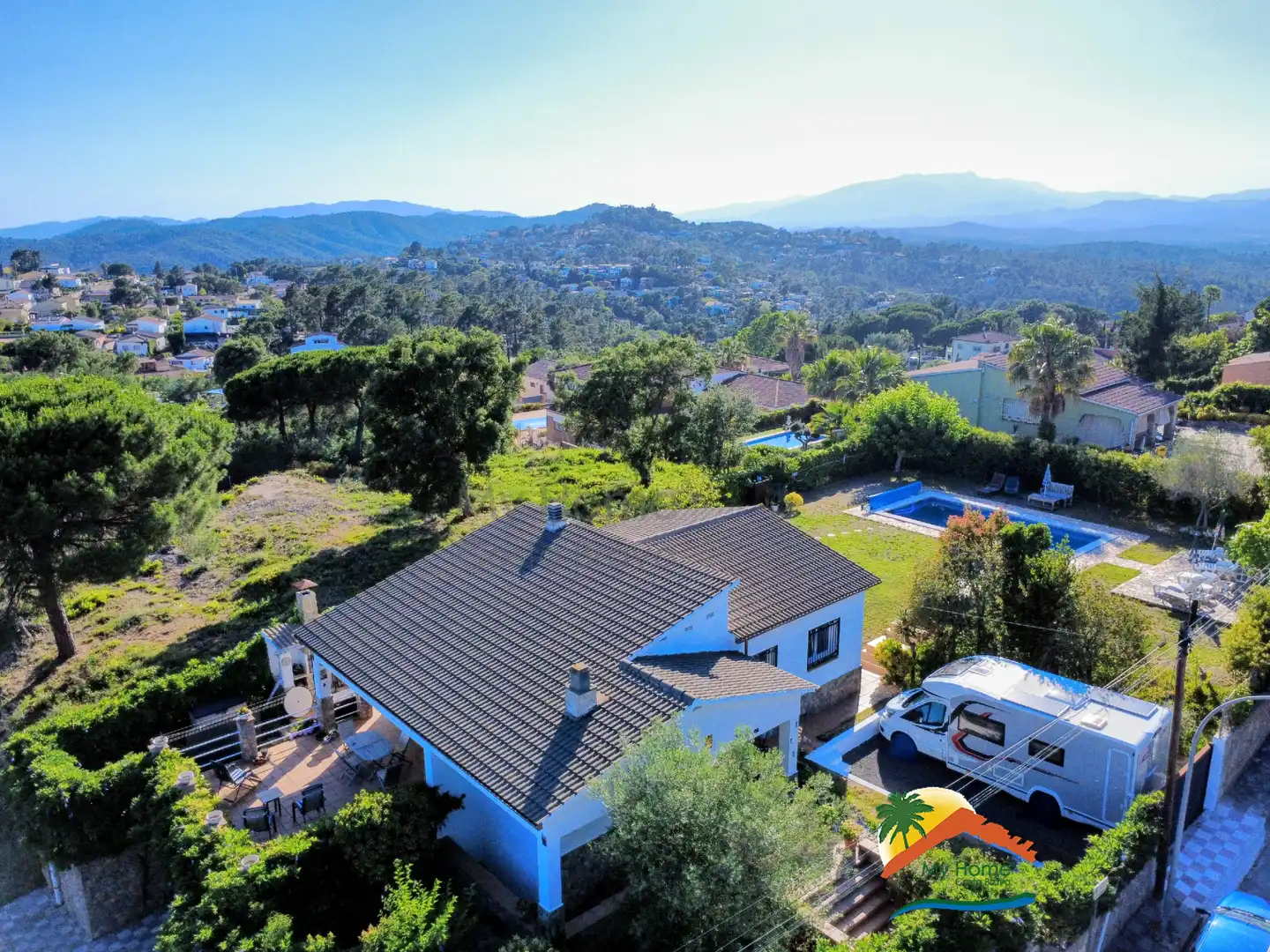 Außenansicht von Haus oder Chalet zum Verkauf in Lloret de Mar mit Heizung, Privatgarten und Terrasse