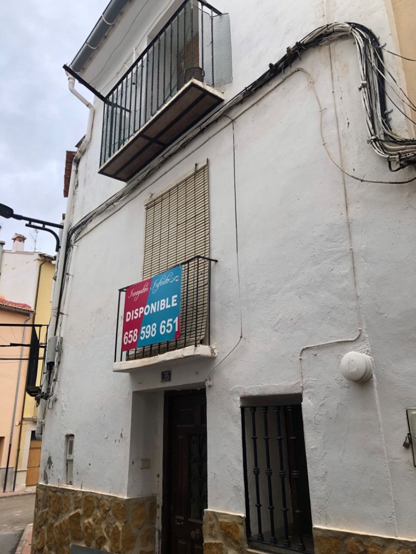 Vista exterior de Casa o chalet en venta en Viver con Amueblado, Horno y Lavadora
