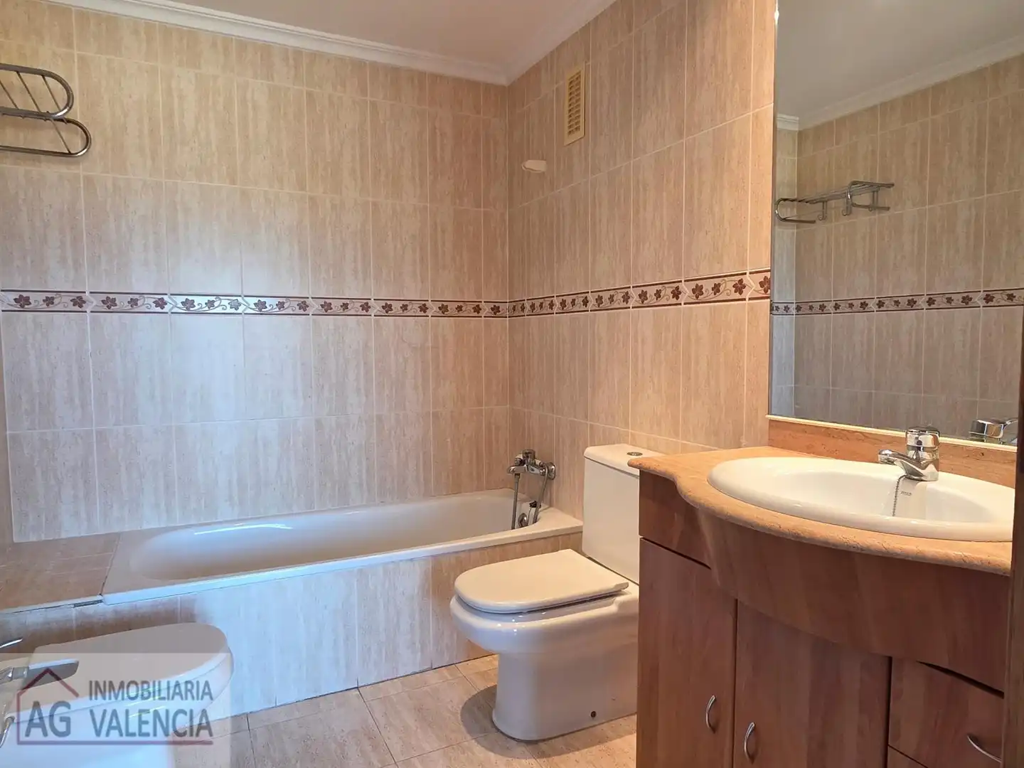 Bathroom of Flat for sale in Emperador, Valencia