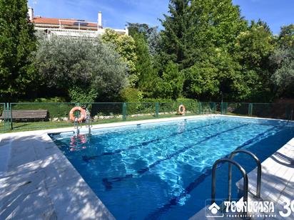 Swimming pool of Duplex for sale in Villaviciosa de Odón  with Air Conditioner