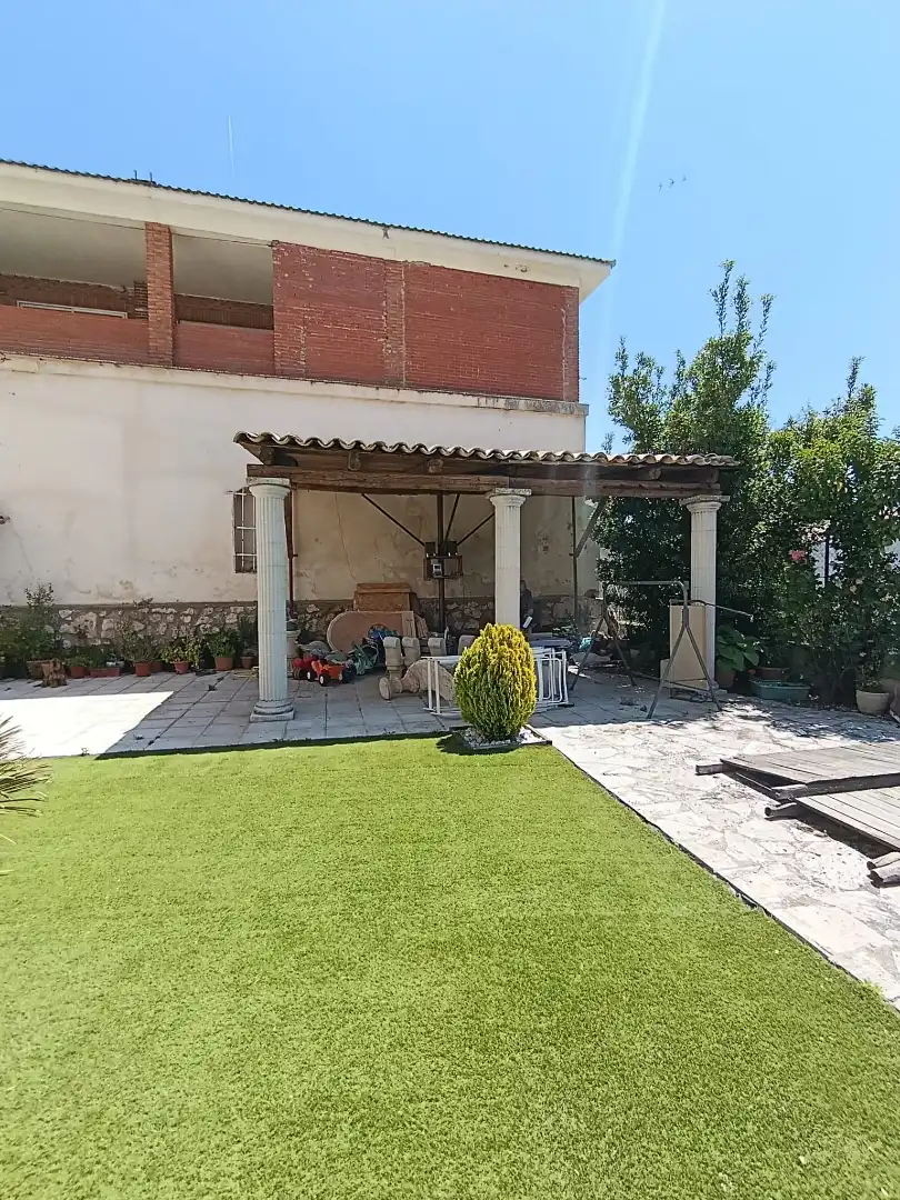 Terrassa de Casa o xalet en venda en Albalate de Zorita amb Aire condicionat, Calefacció i Jardí privat