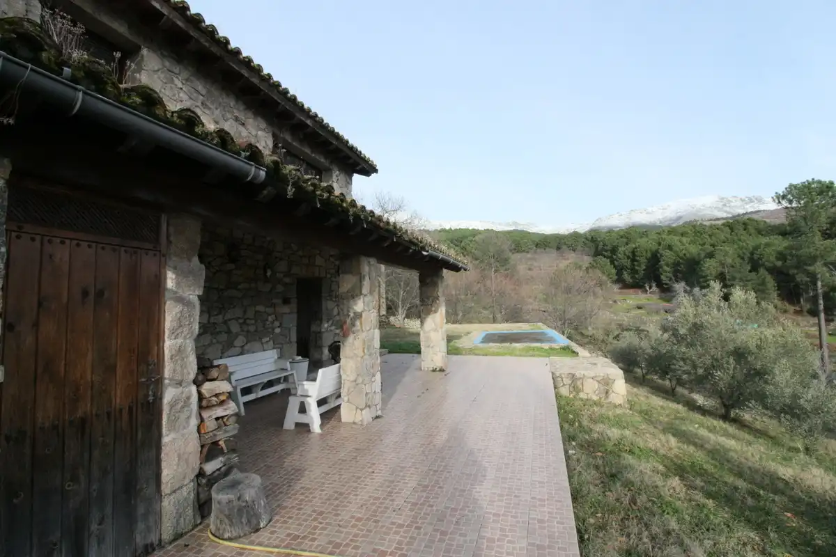 Garden of Country homes for sale in Guisando  with Heating, Private garden and Terrace