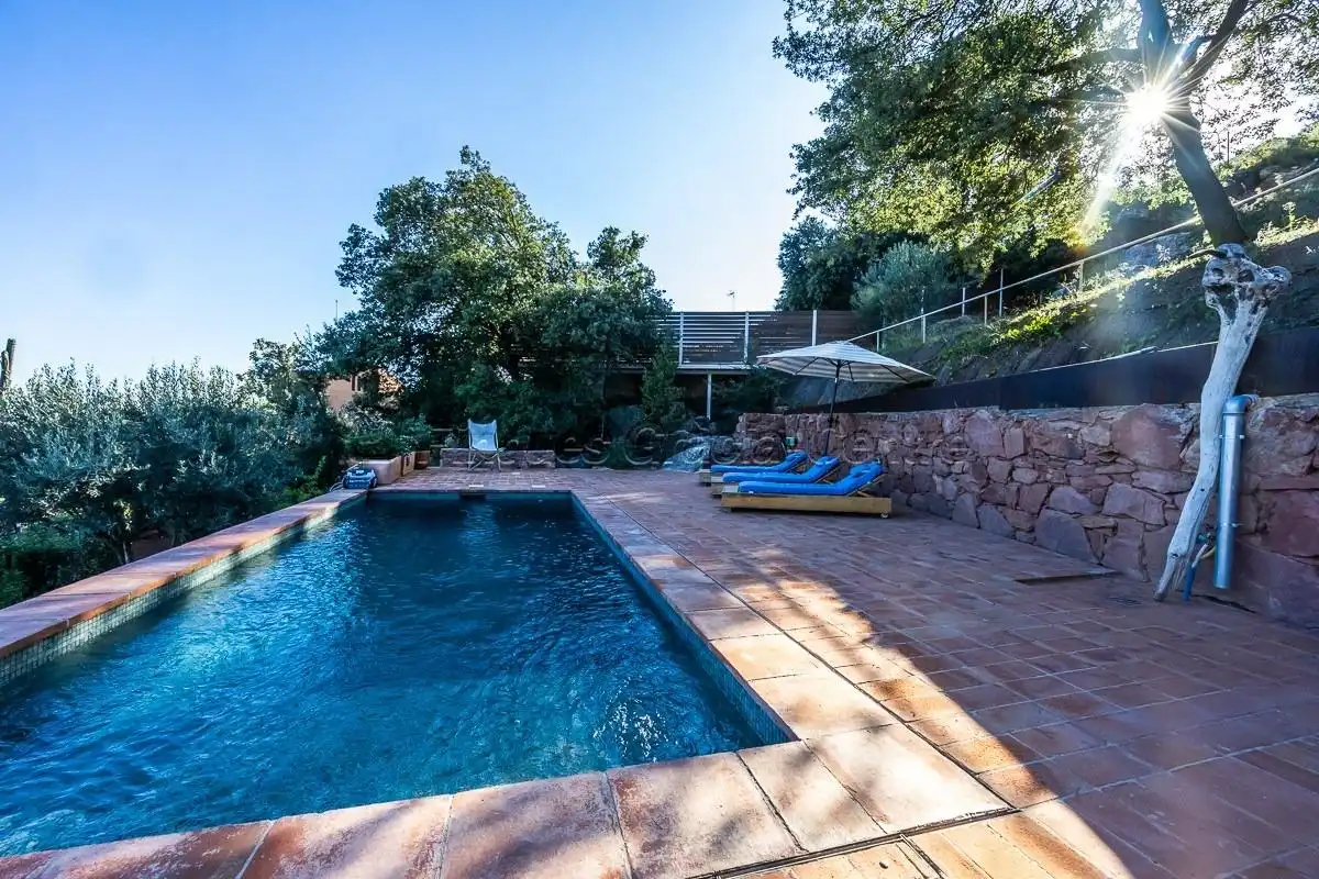 Piscina de Casa o xalet en venda en Castellar del Vallès amb Calefacció, Jardí privat i Terrassa