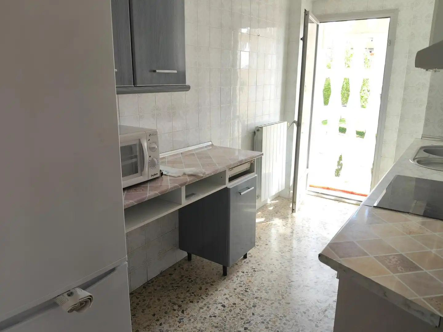 Kitchen of Flat for sale in Zaragoza  with Heating, Terrace and Storage room