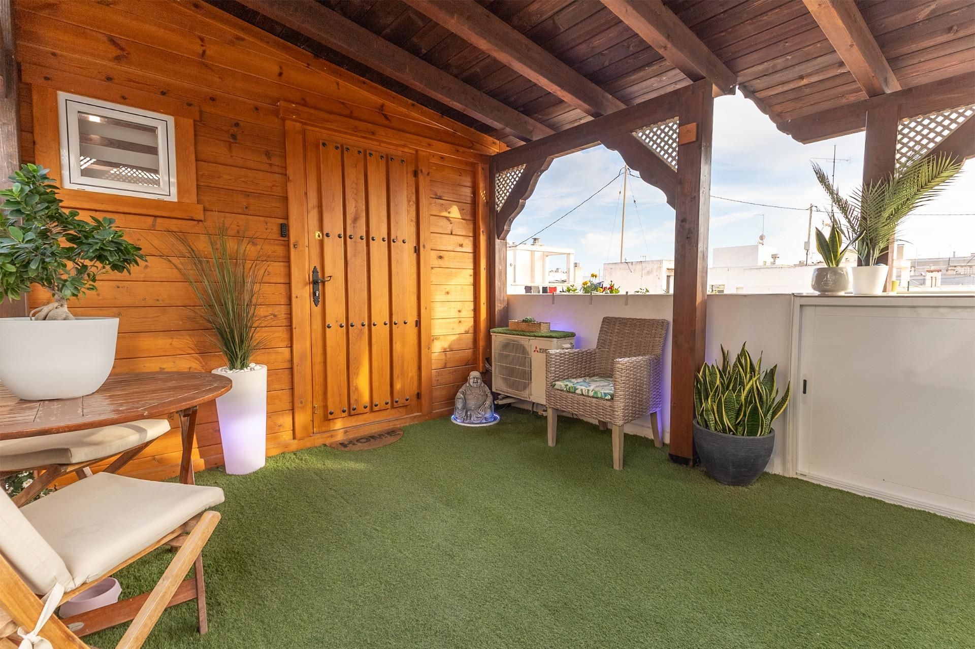 Terrace of Attic for sale in Elche / Elx  with Air Conditioner, Heating and Terrace