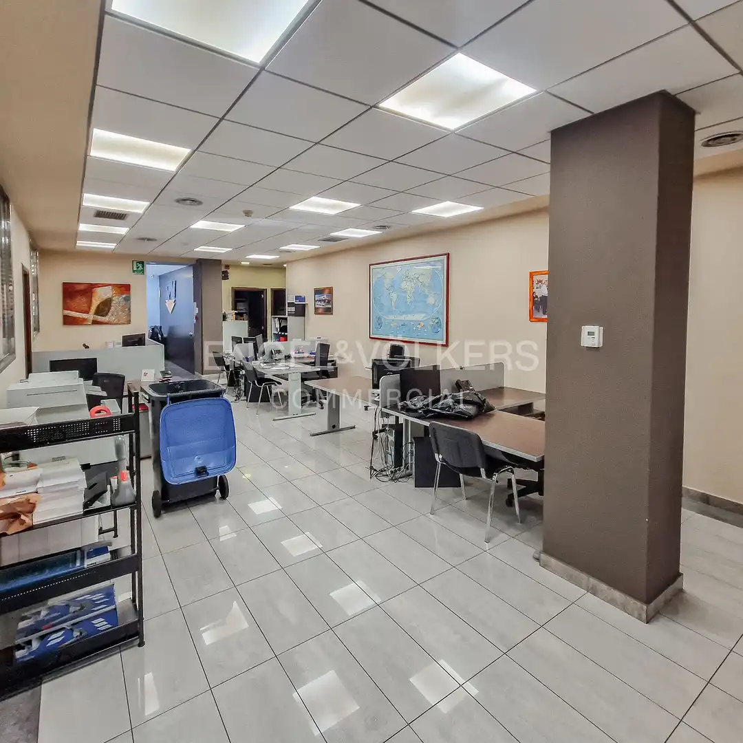 Local comercial en alquiler en Centre - Estació, imagen 4