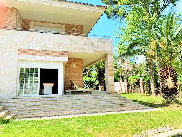 Jardín de Casa o chalet en venta en Aranjuez con Aire acondicionado, Calefacción y Jardín privado