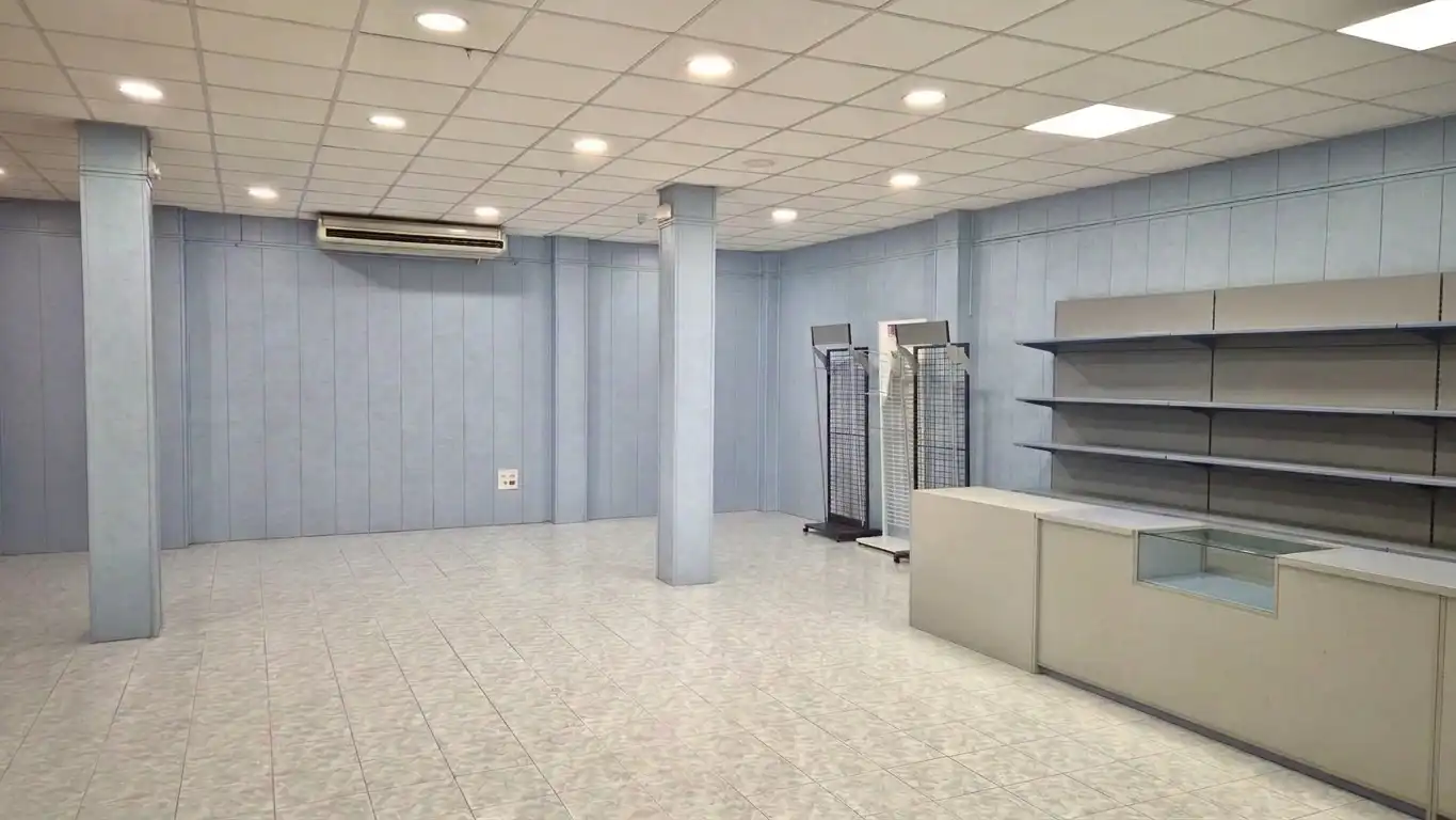 Local commercial à vendre à Calle Santa Bárbara, imagen 5