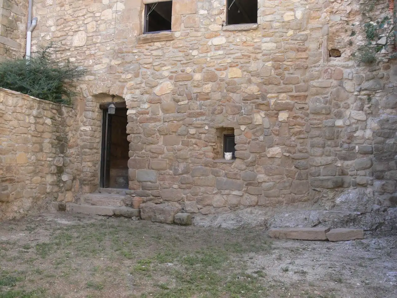 Vista exterior de Finca rústica en venda en Artesa de Segre amb Calefacció, Jardí privat i Balcó
