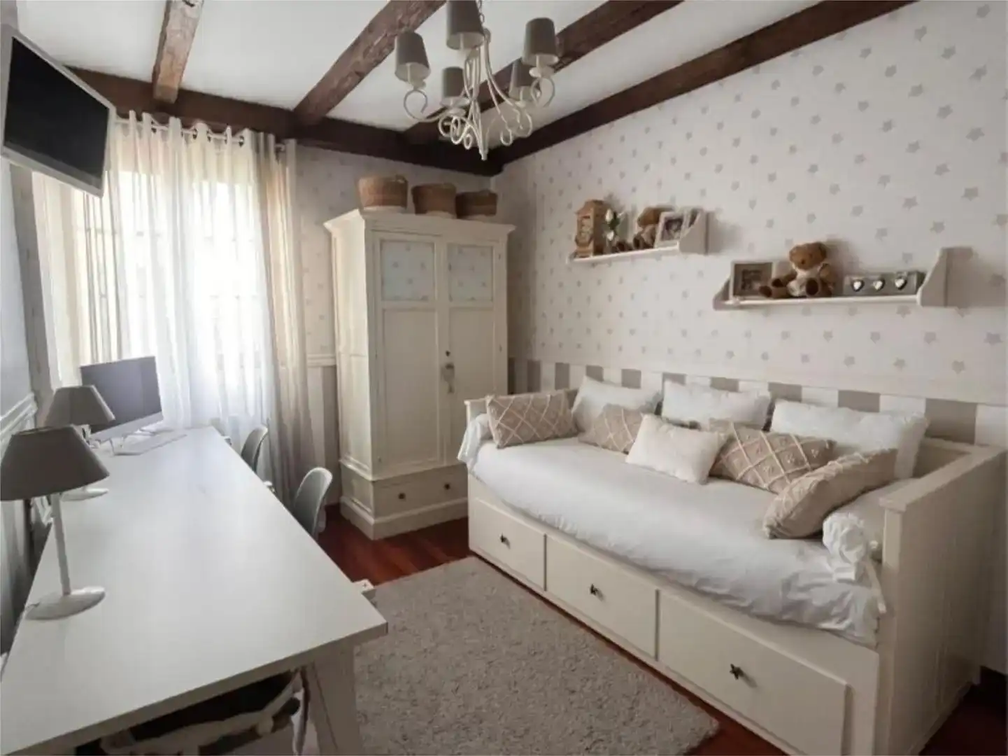 Dormitori de Casa o xalet en venda en Piélagos amb Jardí privat, Parquet i Traster