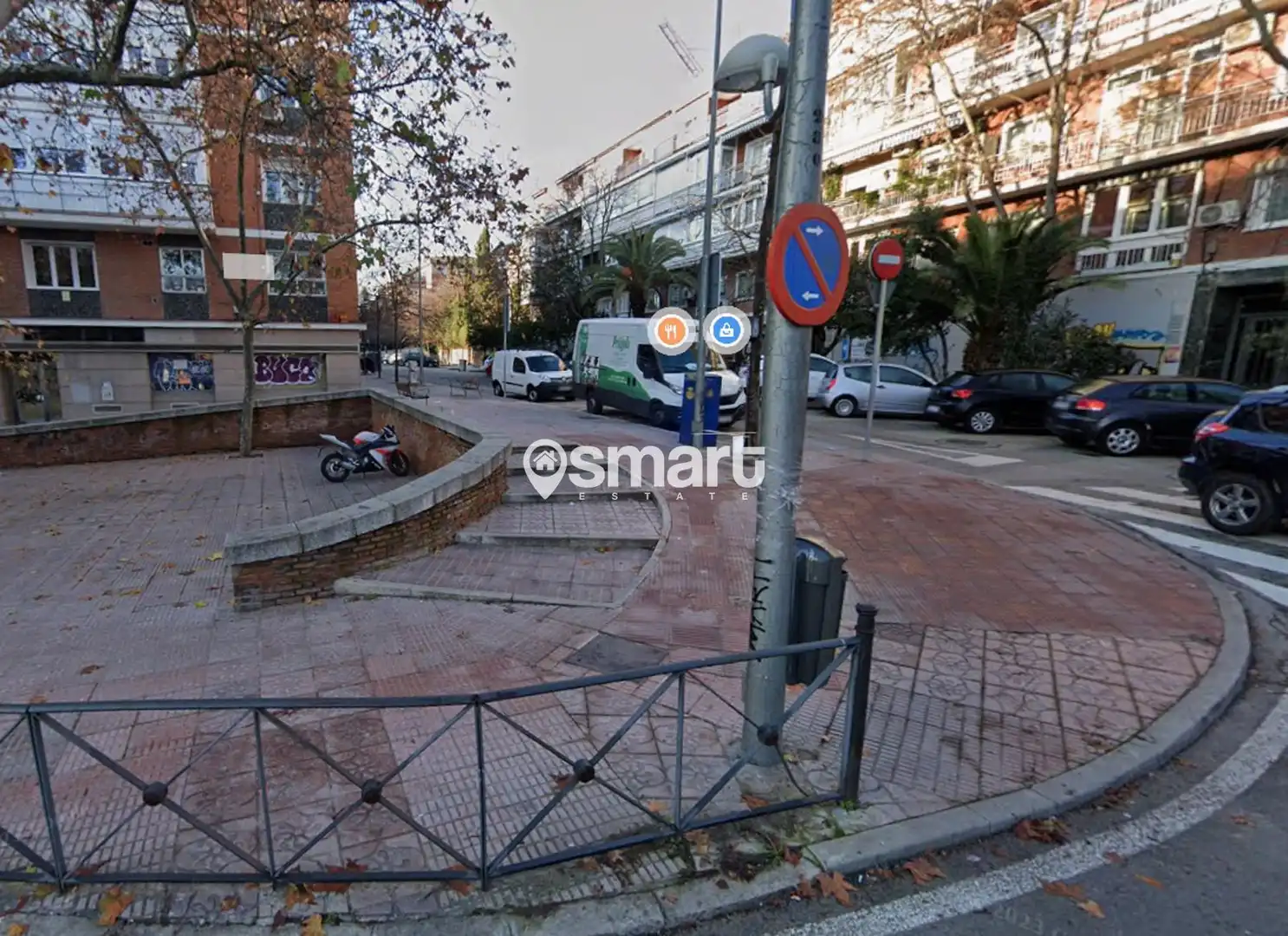 Vista exterior de Local en venda en Madrid