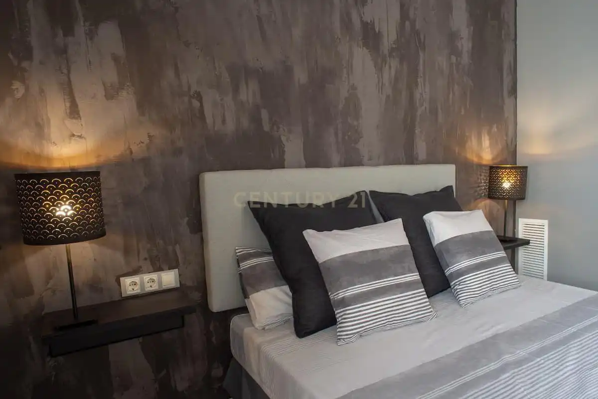 Schlafzimmer von Gebäude zum Verkauf in Figueres