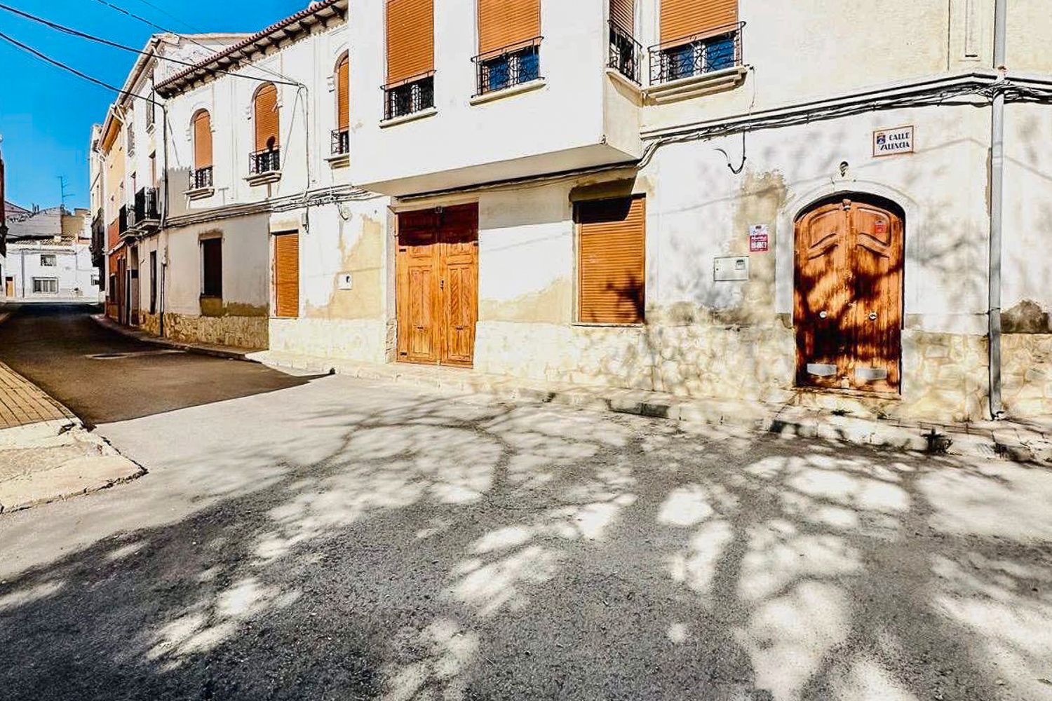 Exterior view of House or chalet for sale in Caudete de las Fuentes  with Heating, Terrace and Storage room