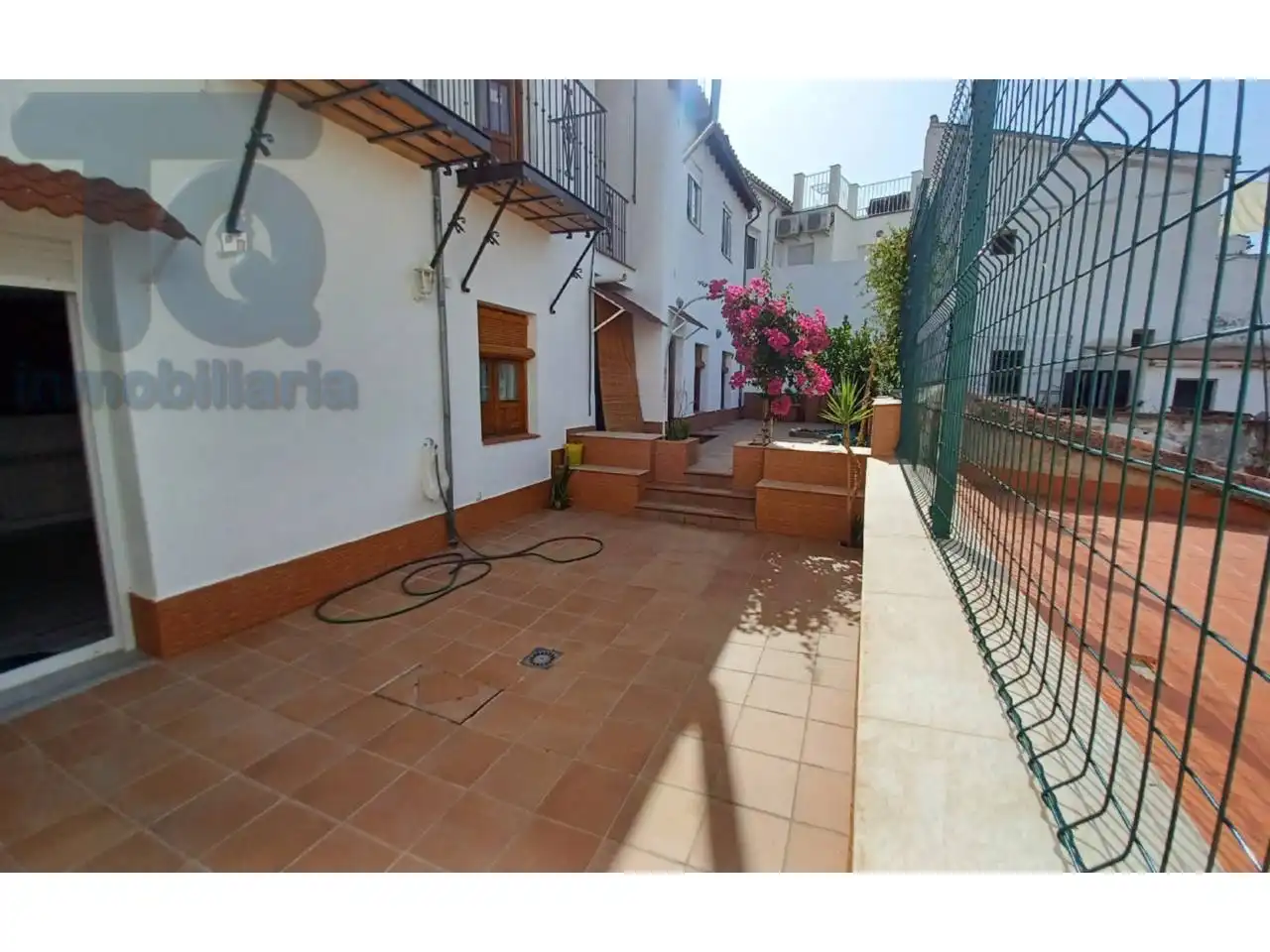 Vista exterior de Casa o chalet en venta en Granada con Aire acondicionado, Calefacción y Jardín privado