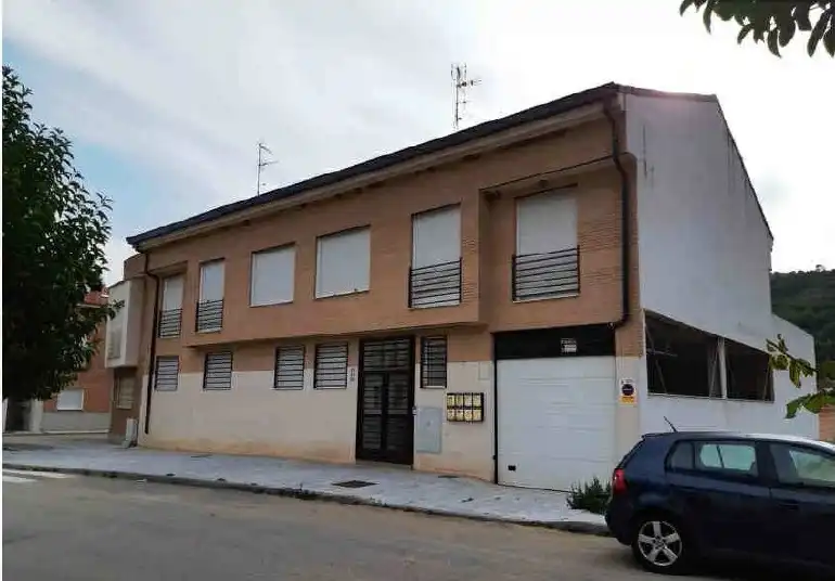 Vista exterior de Garaje en venta en Guadalajara