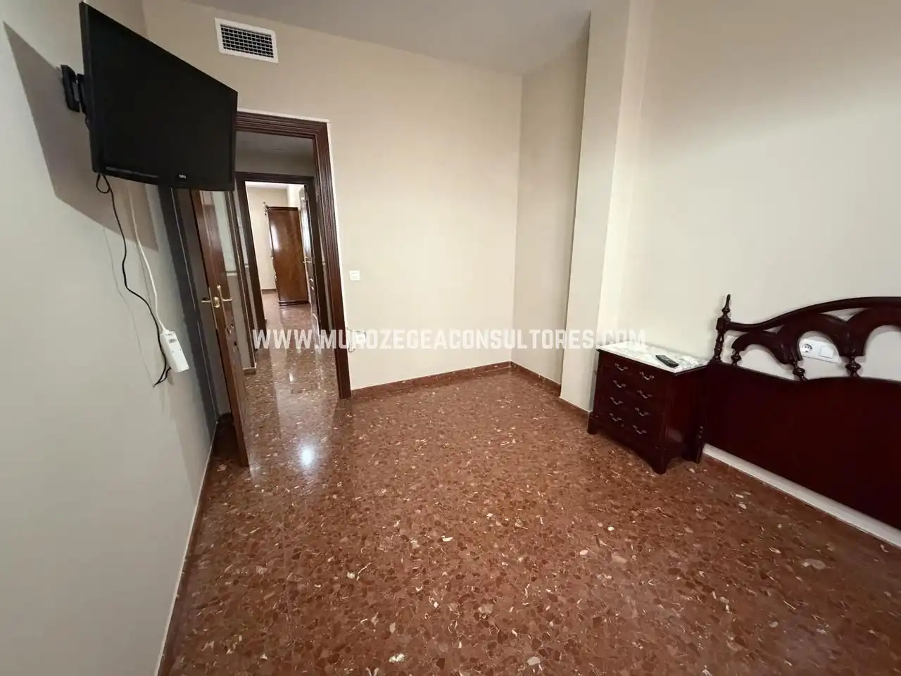Habitación de Planta baja en venta en Lucena con Aire acondicionado y Trastero