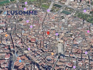 Individual amb ascensor en venda a Carrer dels Juristes 16