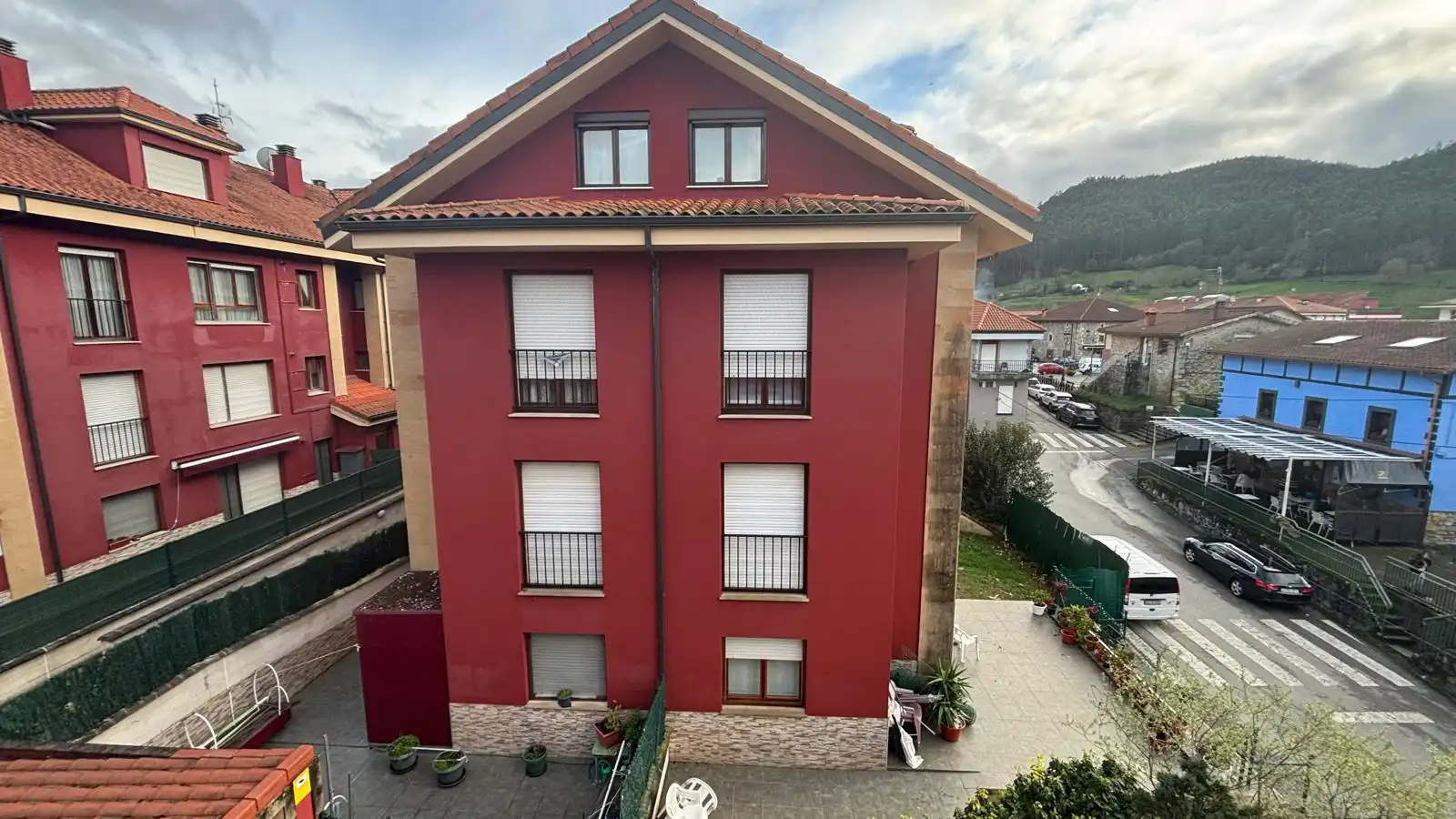Außenansicht von Wohnung zum Verkauf in Ramales de la Victoria mit Heizung, Terrasse und Möbliert