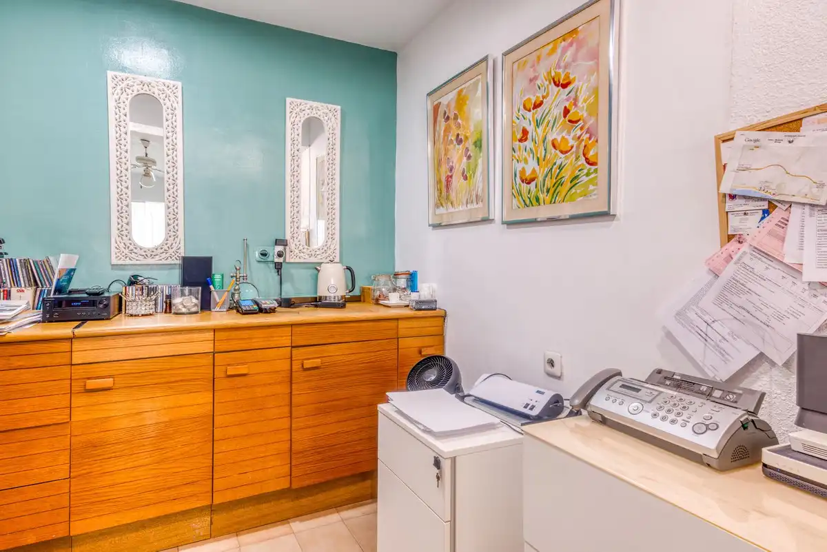 Planta baja en venta en Estepona con Aire acondicionado, Terraza y Piscina comunitaria