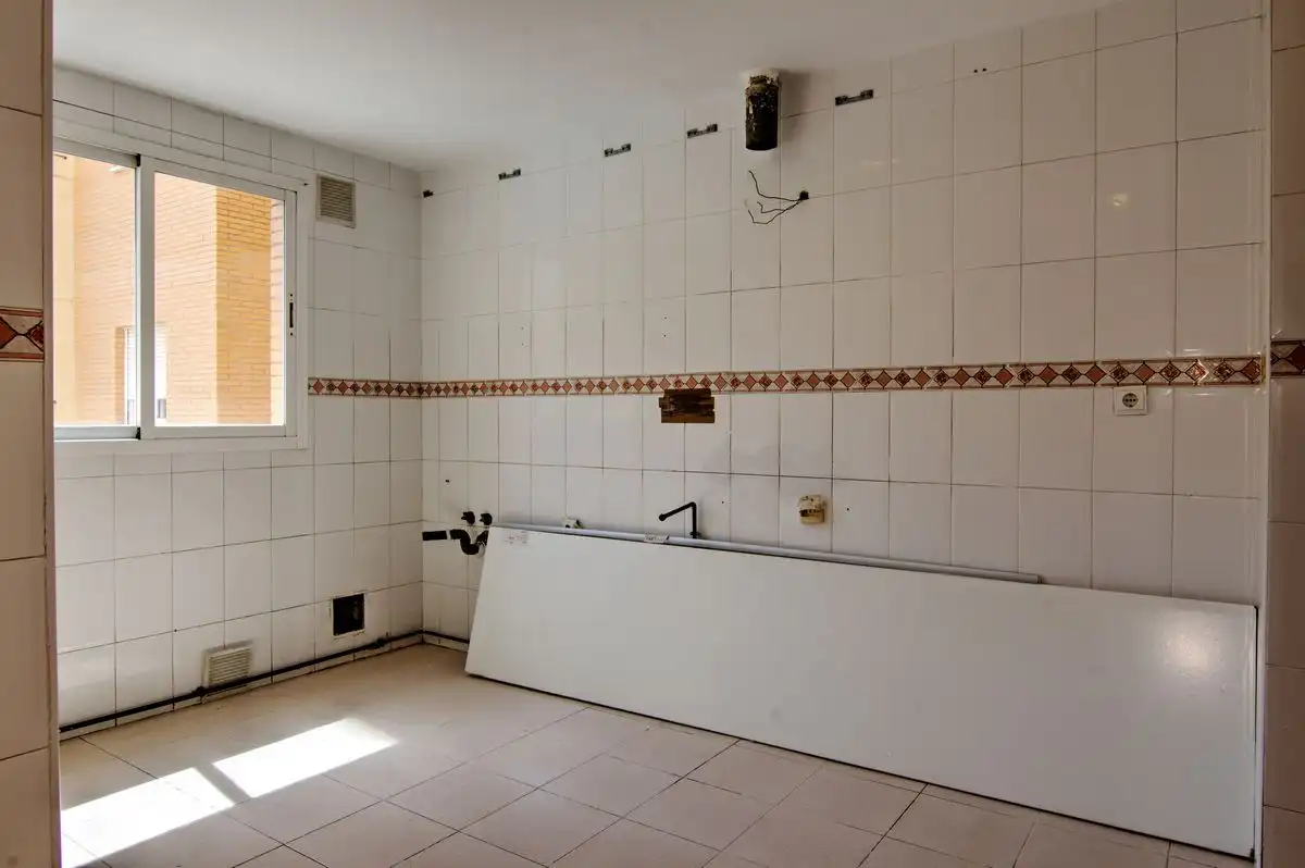 Cocina de Piso en venta en Alicante / Alacant con Calefacción y Piscina