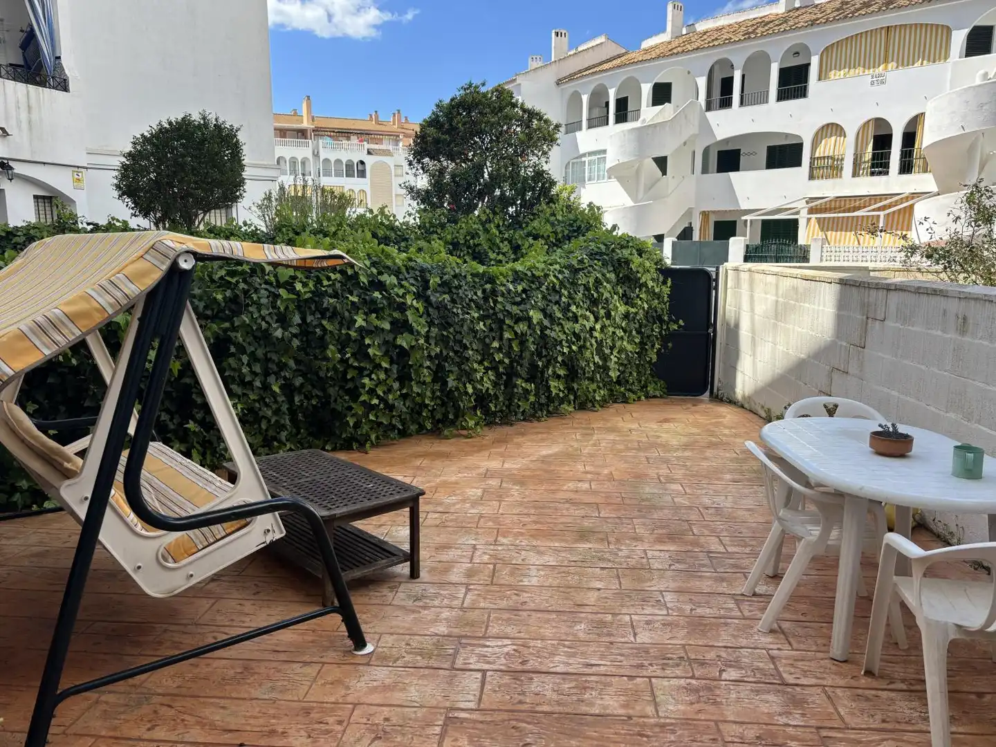 Jardín de Piso en venta en El Portil con Piscina