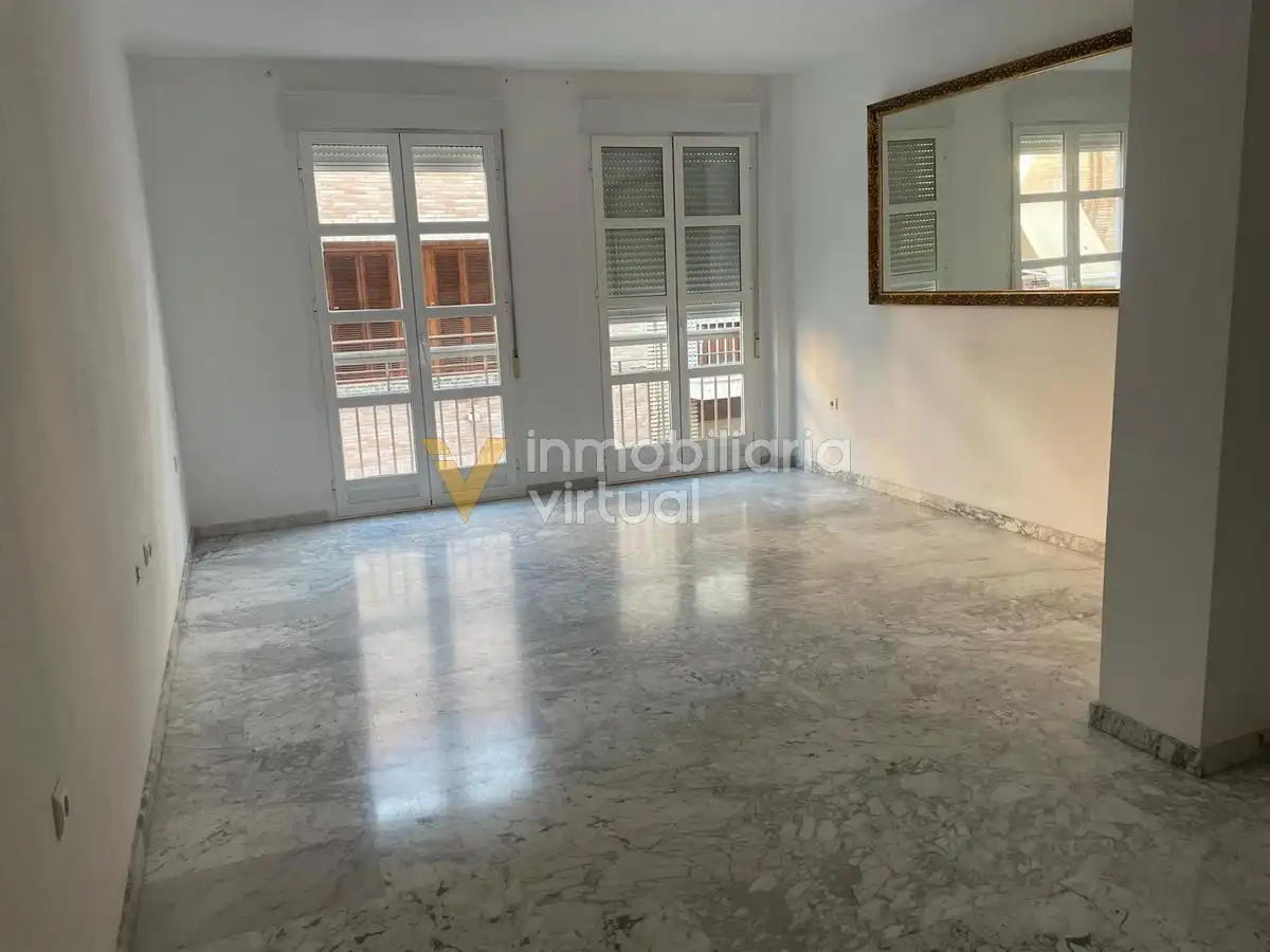 Piso con ascensor en venta en Calle Jaime
